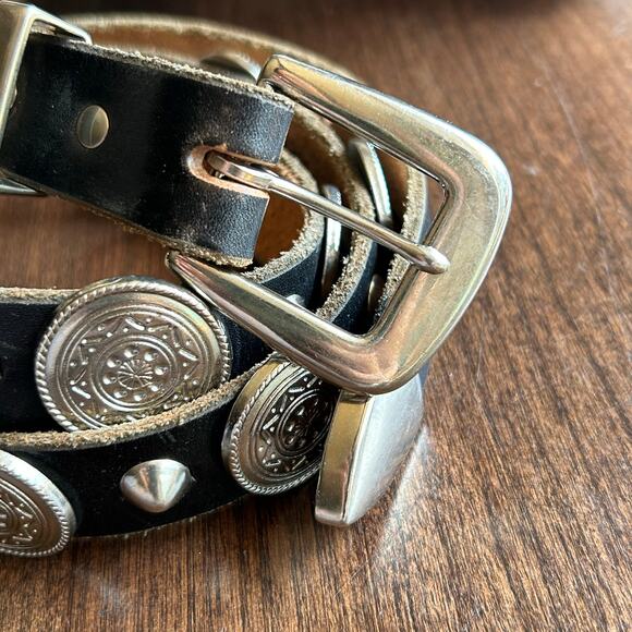 Vintage women’s size 38 black leather silver studded with medallions stamped US - Picture 3 of 11